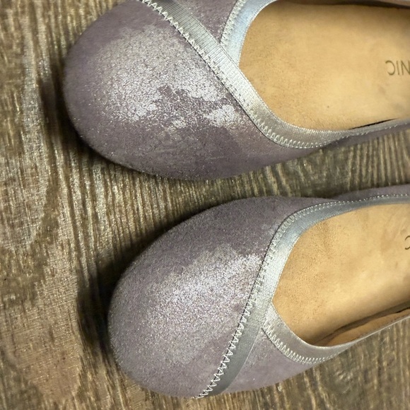 Vionic 7.5 MINT EUC worn a couple of times sparkly Women's Lavender Ballet Flats - Picture 7 of 13
